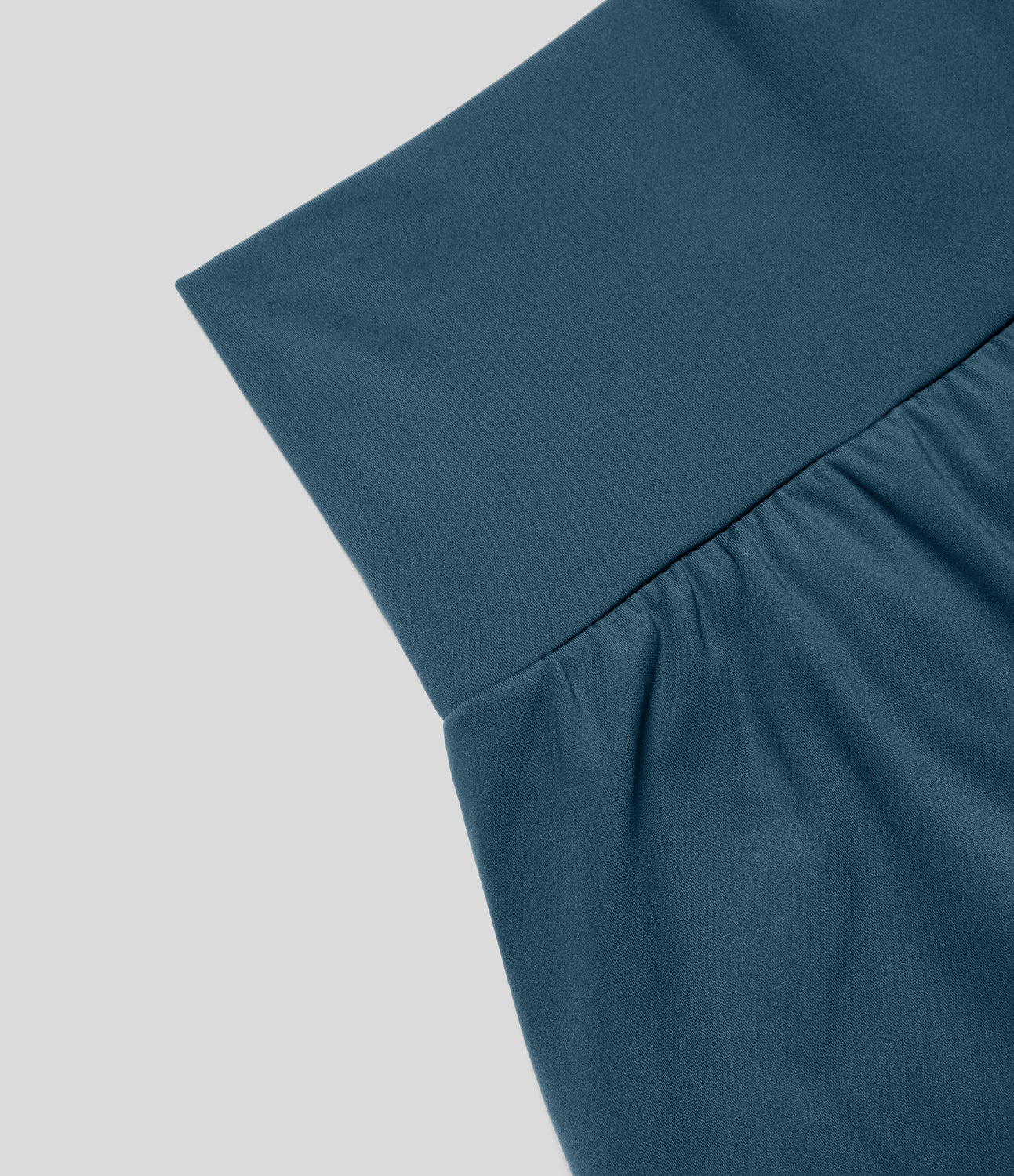 Hilara™ | Short de yoga 2-en-1 taille haute avec poche arrière et poches latérales